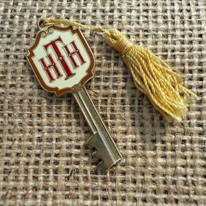 Disney Collectible Pin, 2004, Twilight Zone Tower of Terror Hotel Key, ~ 2”x.75”